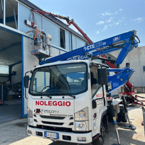 PIATTAFORMA AEREA AUTOCARRATA CTE Zed ALLESTITA SU ISUZU M21 GROUND - 20 mt
